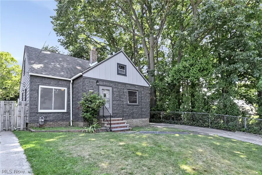 5531 W 48th Street, Parma, OH 44134 - #2