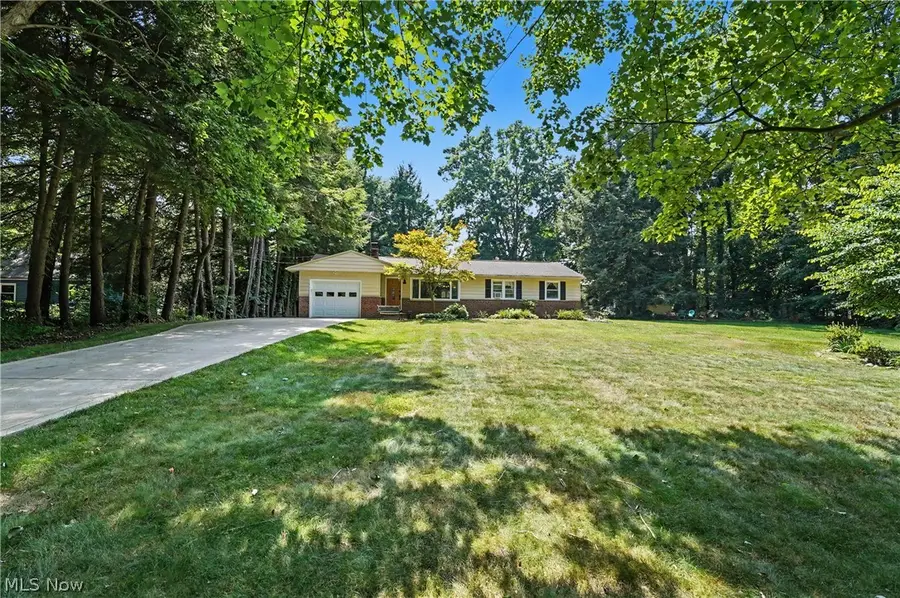38600 Berkshire Hills Drive, Willoughby Hills, OH 44094 - #2