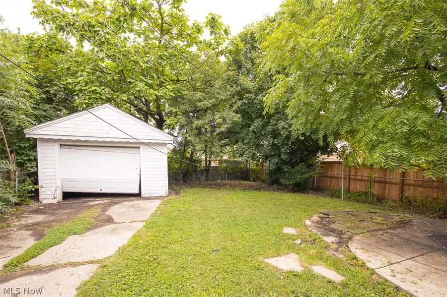 11509 Tonsing Drive, Garfield Heights, OH 44125 - #2
