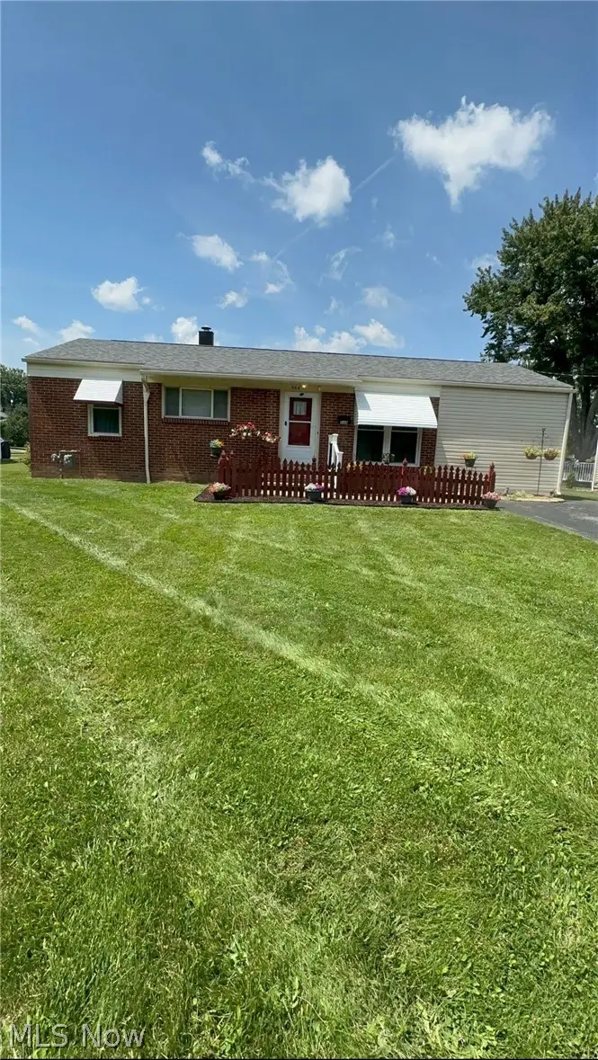 568 Purdue Avenue, Austintown, OH 44515 - #2