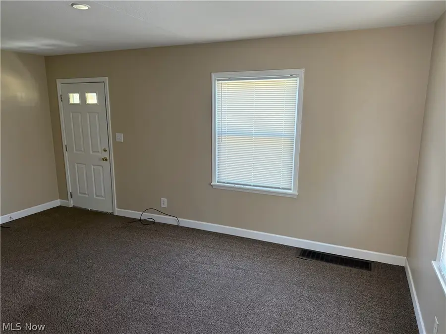803 E Avondale E Avenue, Youngstown, OH 44502 - #2