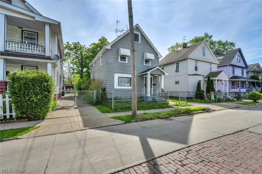 3069 E 67th Street, Cleveland, OH 44127 - #3