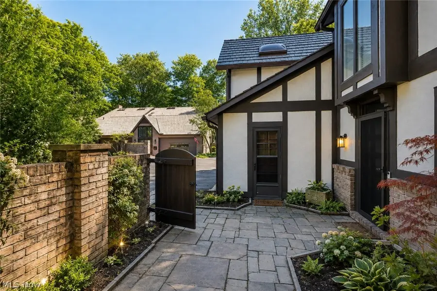 10 Hidden Valley Drive #10, Rocky River, OH 44116 - #3