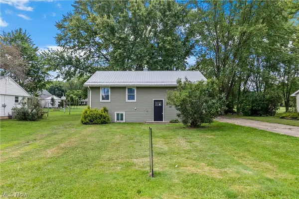 335 Chestnut Street, Andover, OH 44003
