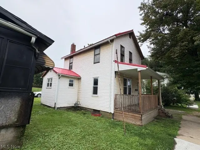 61 E Ely Street, Alliance, OH 44601 - #2