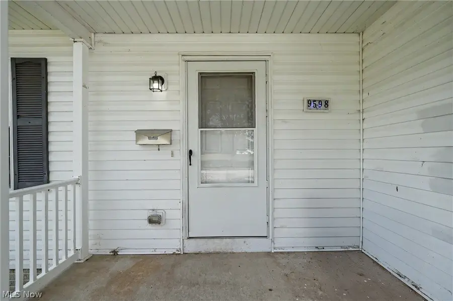9598 Greenmeadow Road, Windham, OH 44288 - #3
