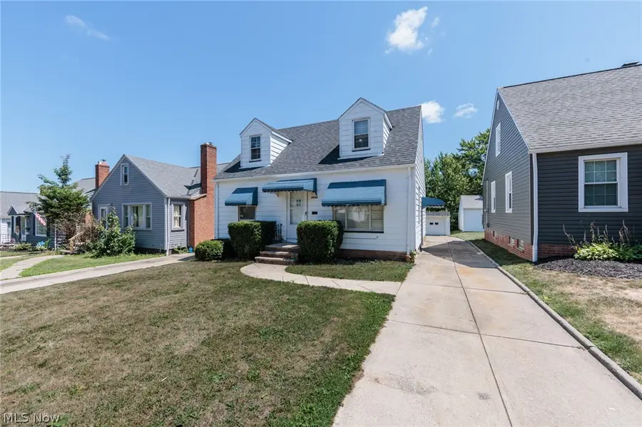 5239 E 115th Street, Garfield Heights, OH 44125 - #2