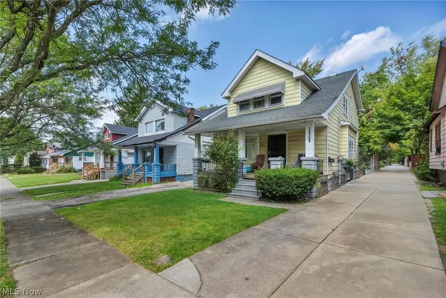 12109 Holborn Avenue, Cleveland, OH 44105 - #2