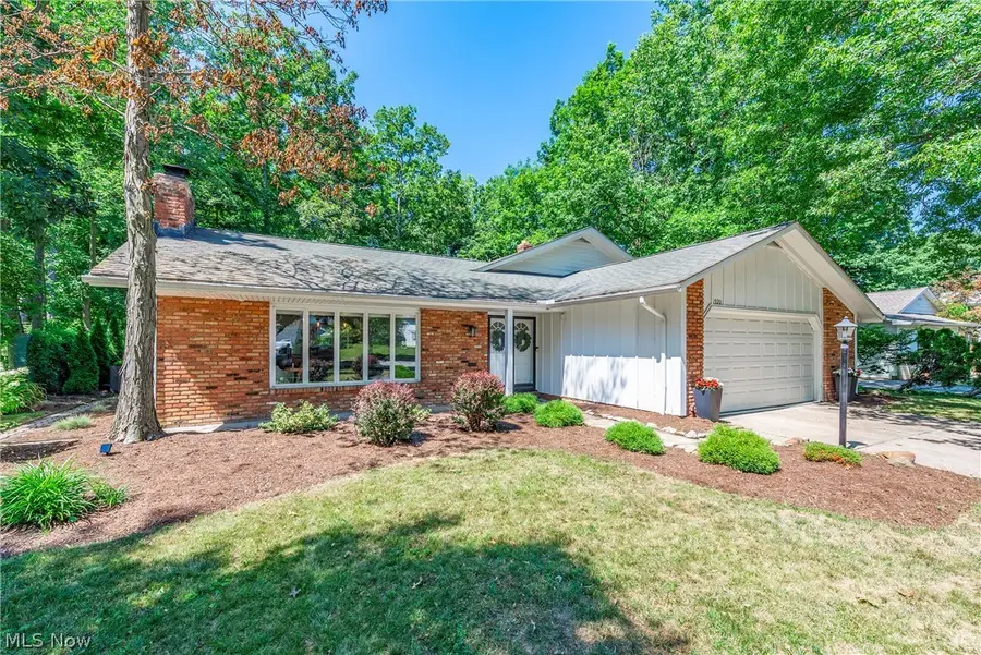 1920 Bromton Drive, Lyndhurst, OH 44124 - #2