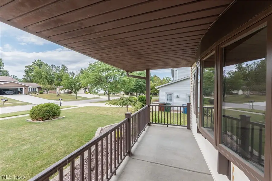 3880 Clearwater Drive, Parma, OH 44134 - #3