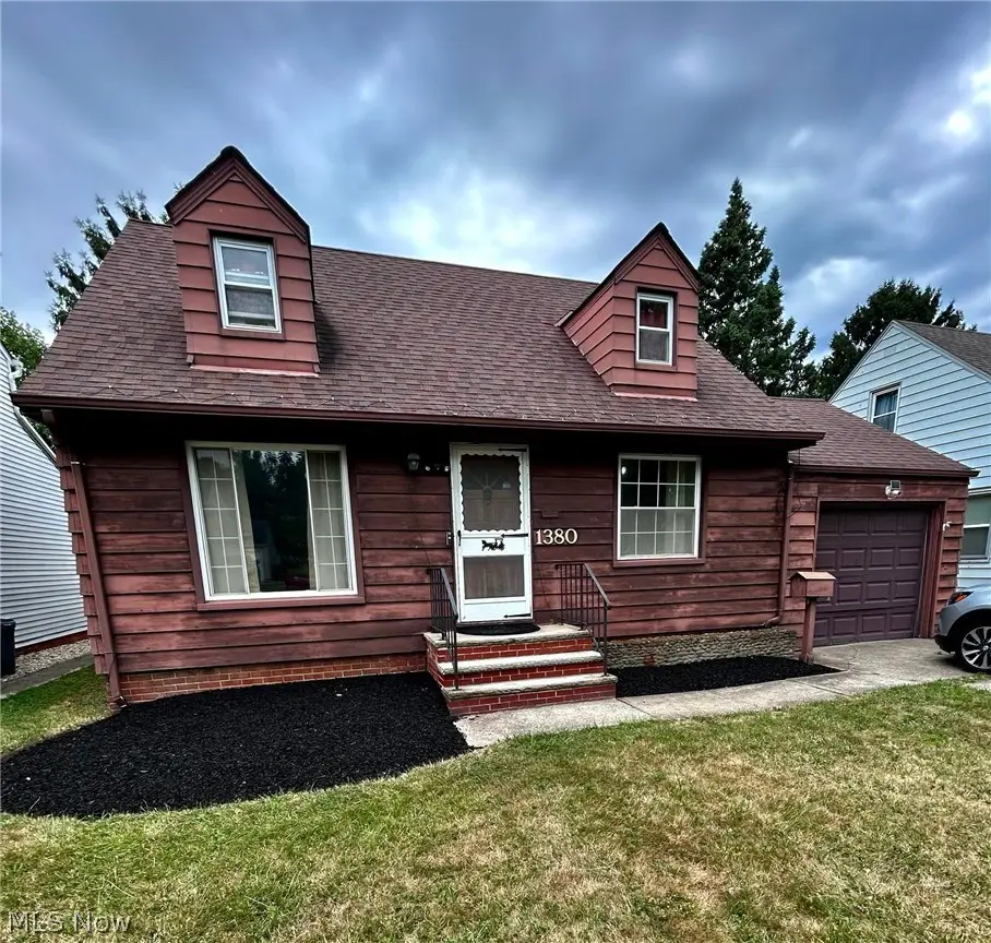 1380 Cranover Road, Lyndhurst, OH 44124 - #1