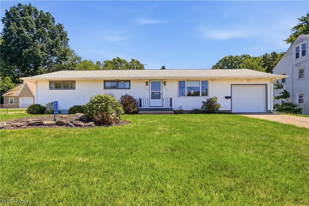 3304-3306 Beverly Ne Avenue, Canton, OH 44714 - #1