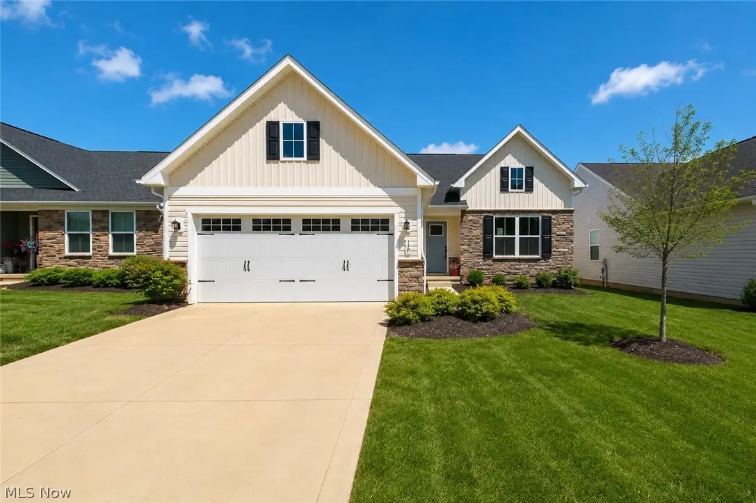 129 Eagle Circle, Amherst, OH 44001 - #1