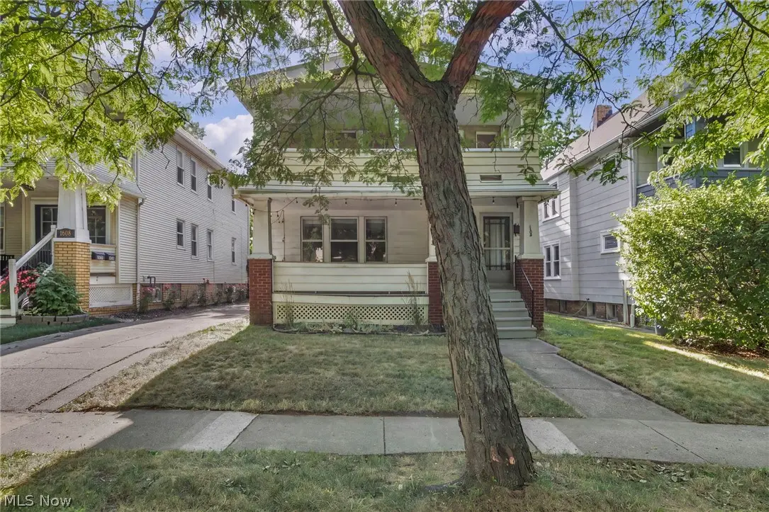 1606 Larchmont Avenue, Lakewood, OH 44107 - #1