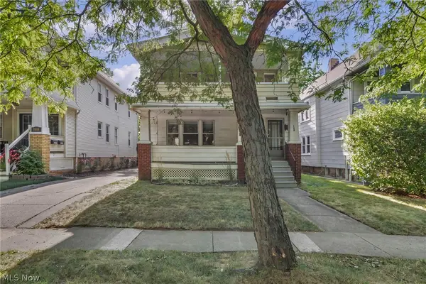 1606 Larchmont Avenue, Lakewood, OH 44107