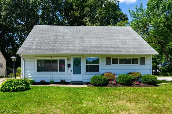 572 Woodmere Drive, Berea, OH 44017