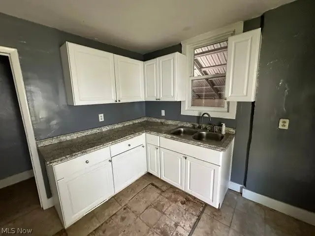 319 W 18th Street, Lorain, OH 44052 - #2