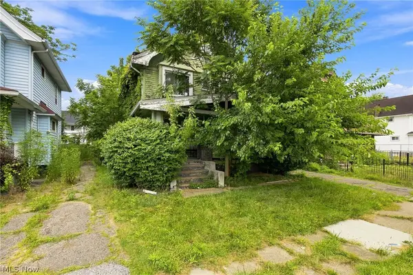 1261 E 135th Street, East Cleveland, OH 44112