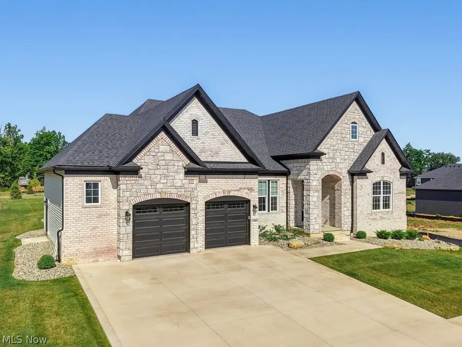 336 Arboretum Court, Fairlawn, OH 44333 - #2