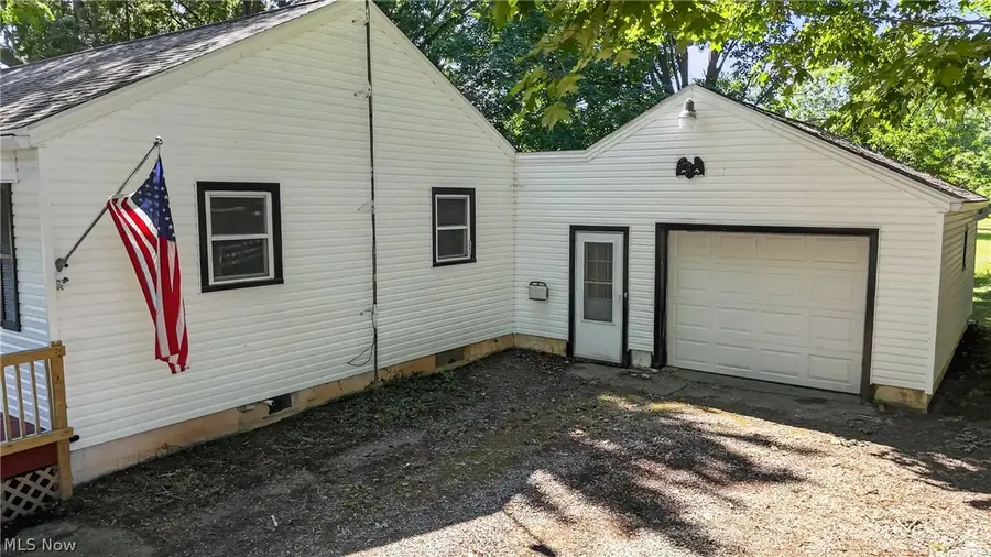 120 Coulter Street, Creston, OH 44217 - #3