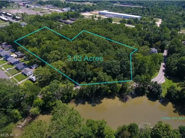 Lovers Nw Lane, Warren, OH 44485
