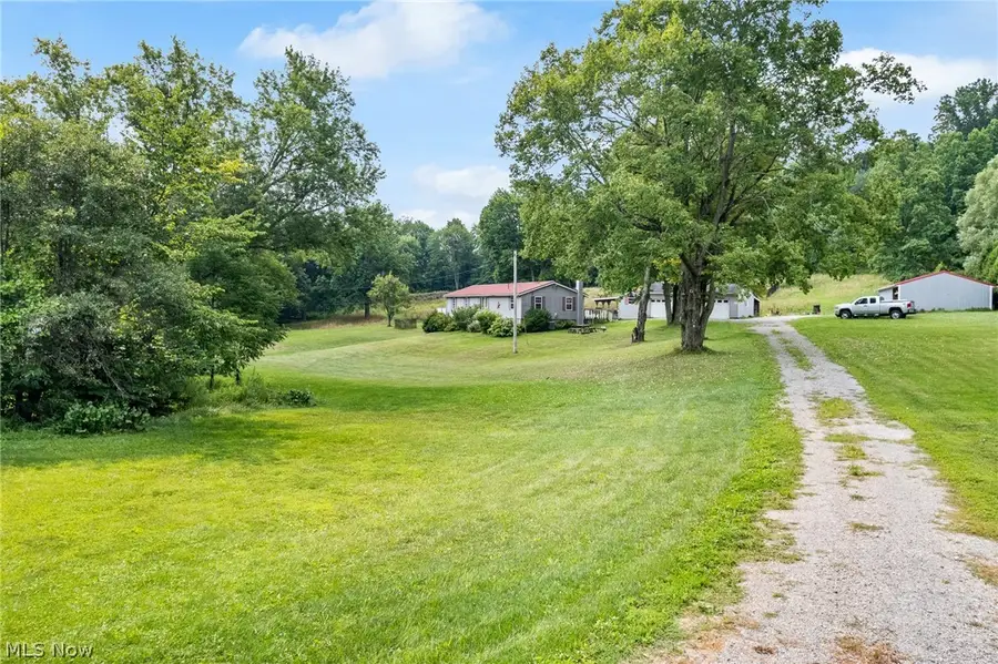 6737 Maplehurst Se Avenue, East Sparta, OH 44626 - #2
