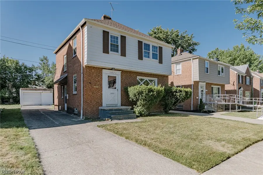 3826 Grosvenor Road, South Euclid, OH 44118 - #2