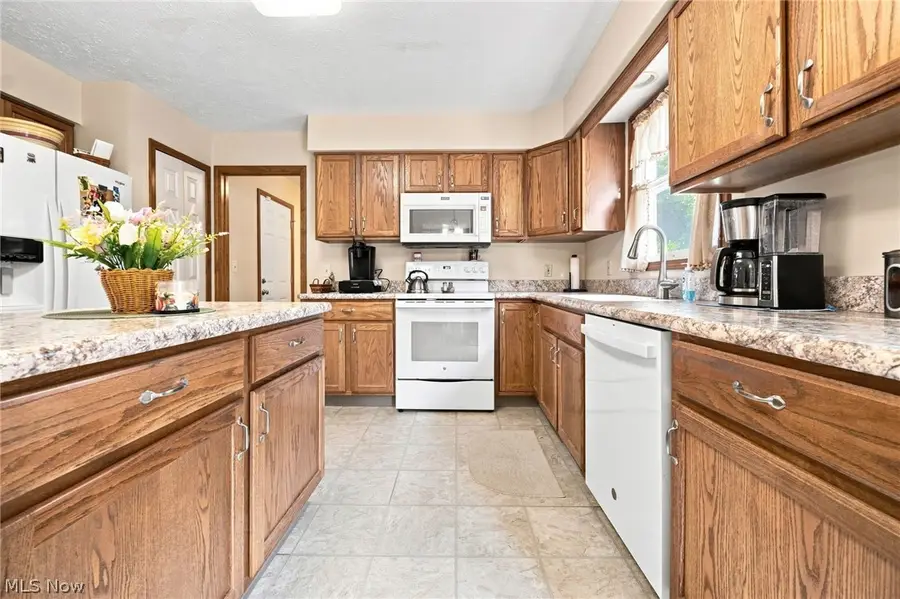 5303 Deercreek Court, Sheffield, OH 44054 - #3