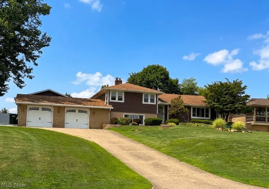 6203 Melody Ne Road, Canton, OH 44721 - #3