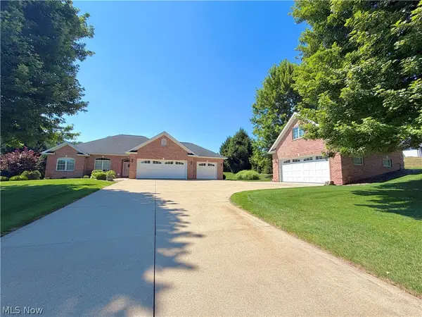 5044 Sunset Boulevard Nw Road, Strasburg, OH 44680