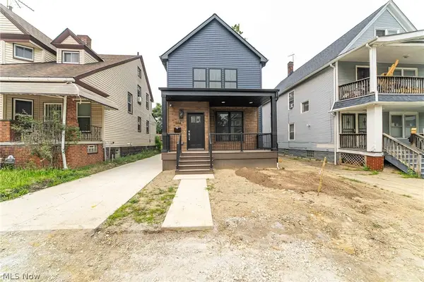 1886 Woodlawn Avenue, Cleveland, OH 44112