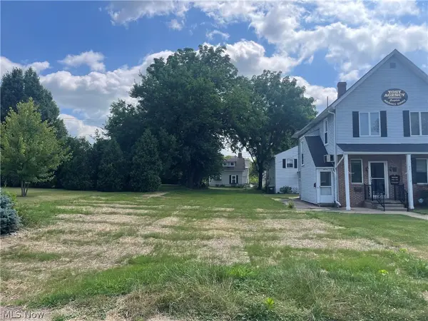 423 N Market Street, Wooster, OH 44691