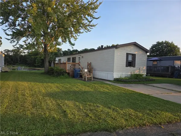 2139 Parkway Drive, Deerfield, OH 44411