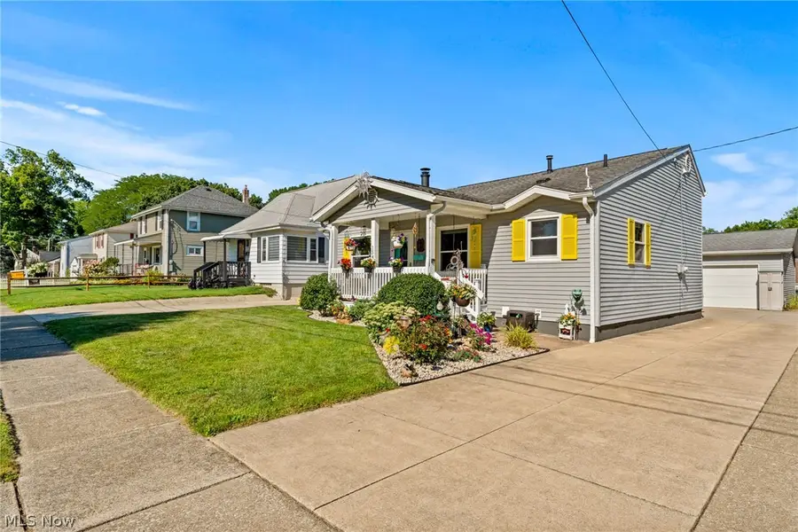 1543 12th Street, Cuyahoga Falls, OH 44223 - #2