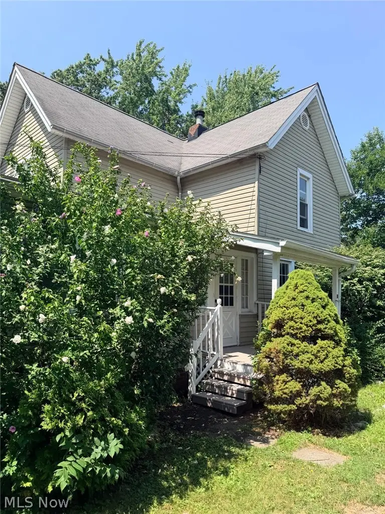 7065 Lake Shore Boulevard, Mentor, OH 44060 - #3