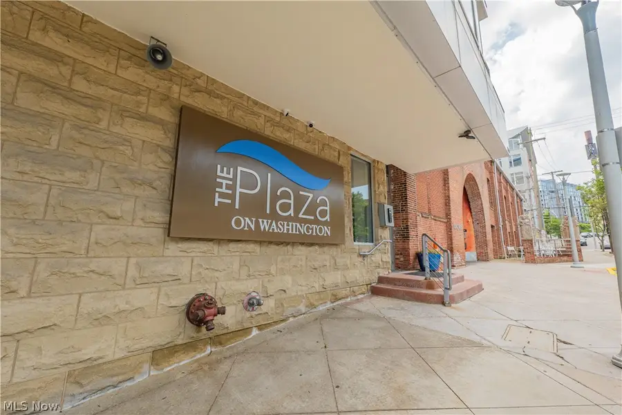 1237 Washington Avenue #702, Cleveland, OH 44113 - #2