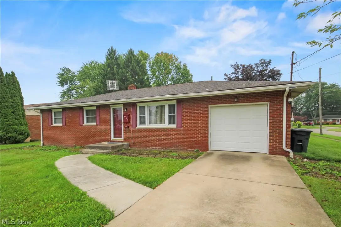 945 Larkridge Avenue, Boardman, OH 44512 - #1