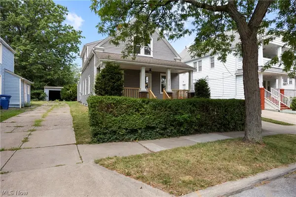 2054 Magee Street, Lakewood, OH 44107