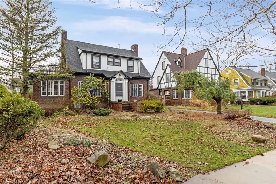3172 Warrington Road, Shaker Heights, OH 44120 - #3