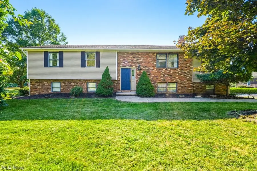 2190 Waterbury Drive, Uniontown, OH 44685 - #2