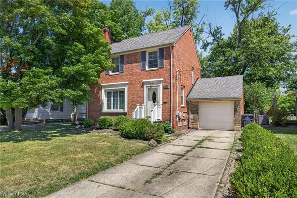 1403 Churchill Road, Lyndhurst, OH 44124