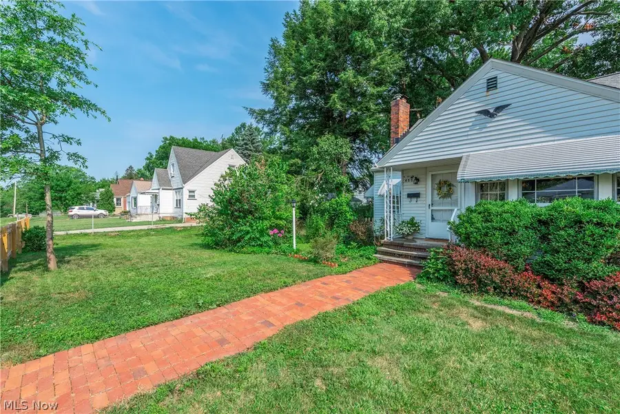 455 11th Street, Elyria, OH 44035 - #3