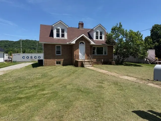 1525 Roanoke Avenue, Uhrichsville, OH 44683 - #1
