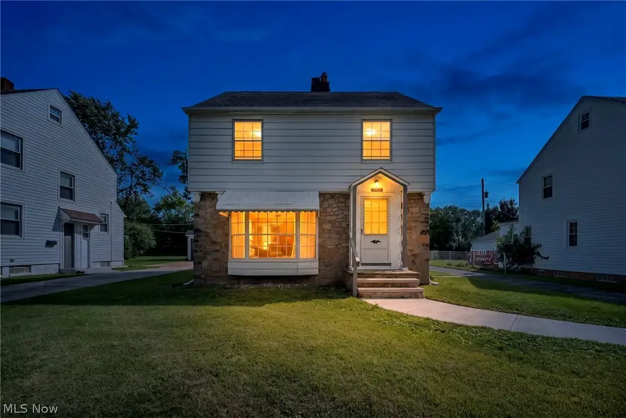 20618 Balfour Road, Warrensville Heights, OH 44122 - #2