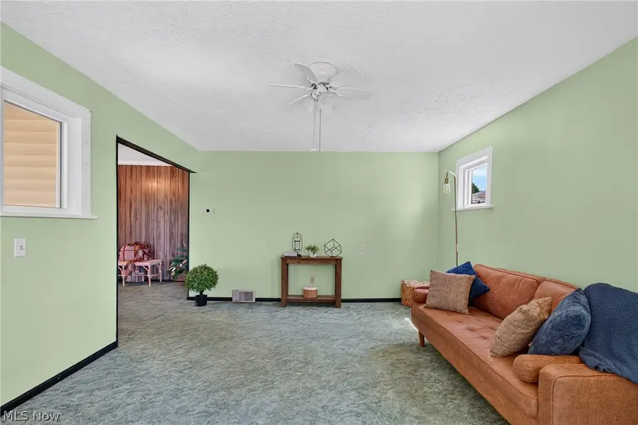 1514 Erie S Street, Massillon, OH 44646 - #2