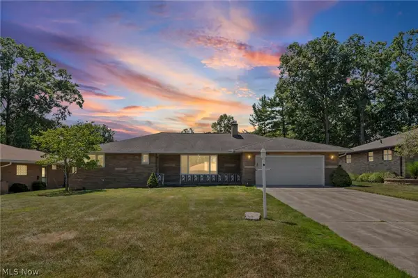 1488 Parkview Drive, Seven Hills, OH 44131