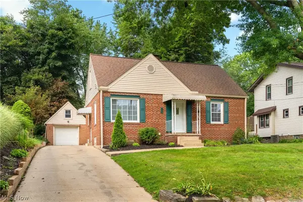 128 Woolf Avenue, Akron, OH 44312