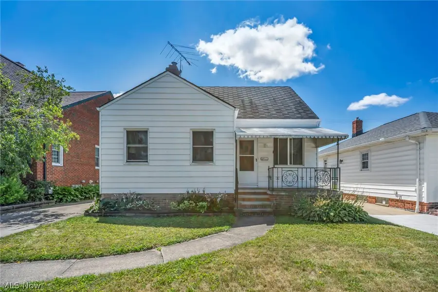 2911 North Avenue, Parma, OH 44134 - #2