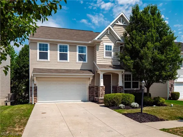 17062 Woodshire Drive, Strongsville, OH 44149