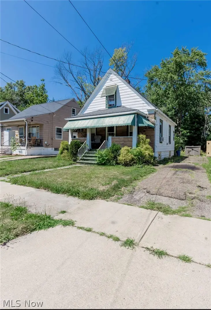 1128 W 19th Street, Lorain, OH 44052 - #1